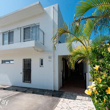 Okinawa Milky Way Villa Йомитан Екстериор снимка